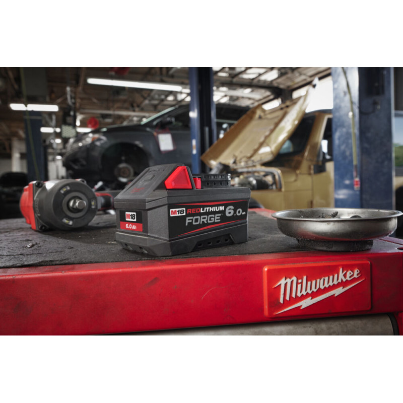 Купити Акумулятор Li-Ion FORGE MILWAUKEE, M18 FB6 6Аг. Офіційний магазин Мілвокі Україна, фірмова гарантія з доставкою по Украіні