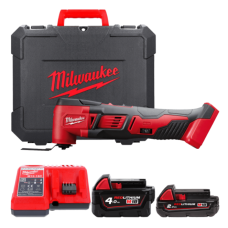 Купити Інструмент багатофунціональний акумуляторний MILWAUKEE, M18 BMT-421C (зарядний пристрій V12-18 C, 1 акумулятор М18 В2 2Аг, 1 акумулятор М18 В4 4Аг, аксесуари, кейс). Офіційний магазин Мілвокі Україна, фірмова гарантія з доставкою по Украіні