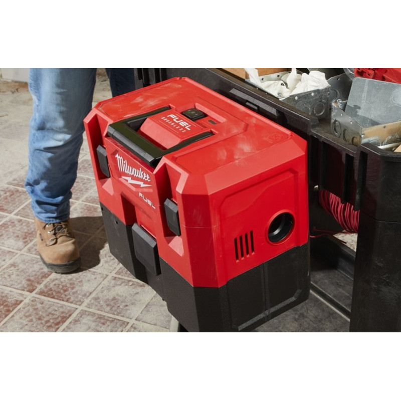 Купити Пилосос акумуляторний MILWAUKEE, M12 FVCL-0, для рідини та сухого сміття (каркас, аксесуари, картонне пакування). Офіційний магазин Мілвокі Україна, фірмова гарантія з доставкою по Украіні
