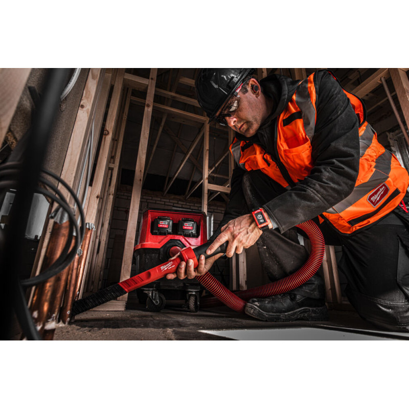 Купити Пилосос-гібрид акумуляторний/мережевий PACKOUT MILWAUKEE, M18/220 ONEF2VC34M-0 AC/DC, 34л M-класс. Офіційний магазин Мілвокі Україна, фірмова гарантія з доставкою по Украіні