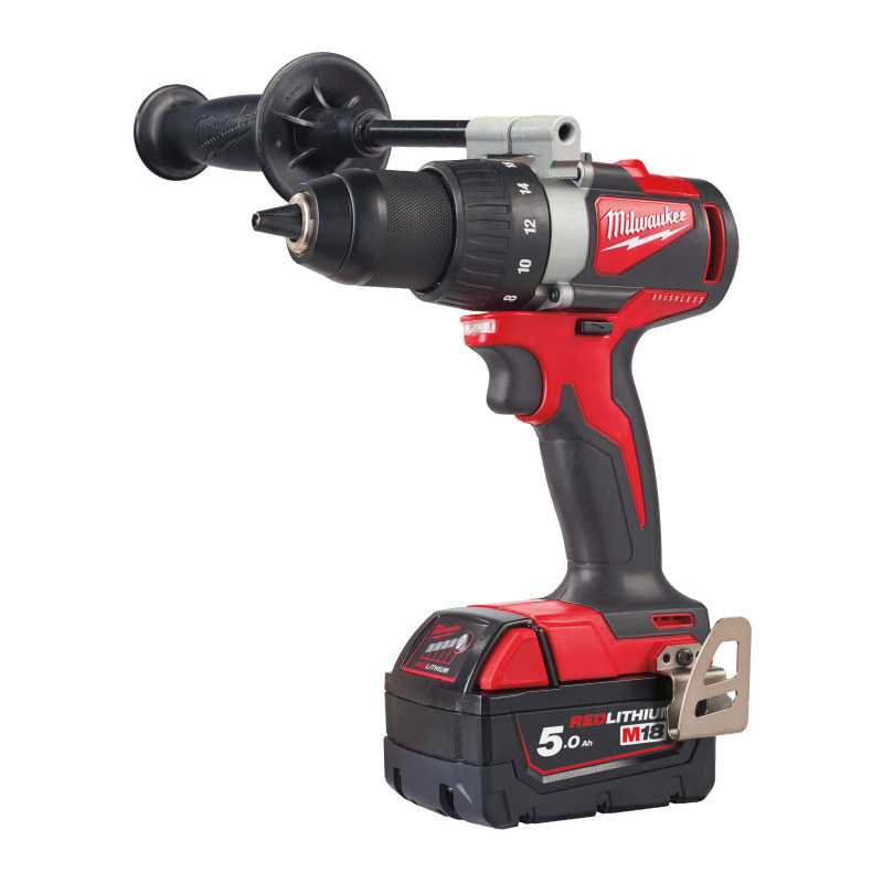 Купити Дриль-шуруповерт акумуляторний безщітковий MILWAUKEE, M18 BLDD2-502X, 82Нм (зарядний пристрій М12-18 FС, 2 акумулятори М18 В5 5Аг, кліпса для ременя, HDкейс). Офіційний магазин Мілвокі Україна, фірмова гарантія з доставкою по Украіні
