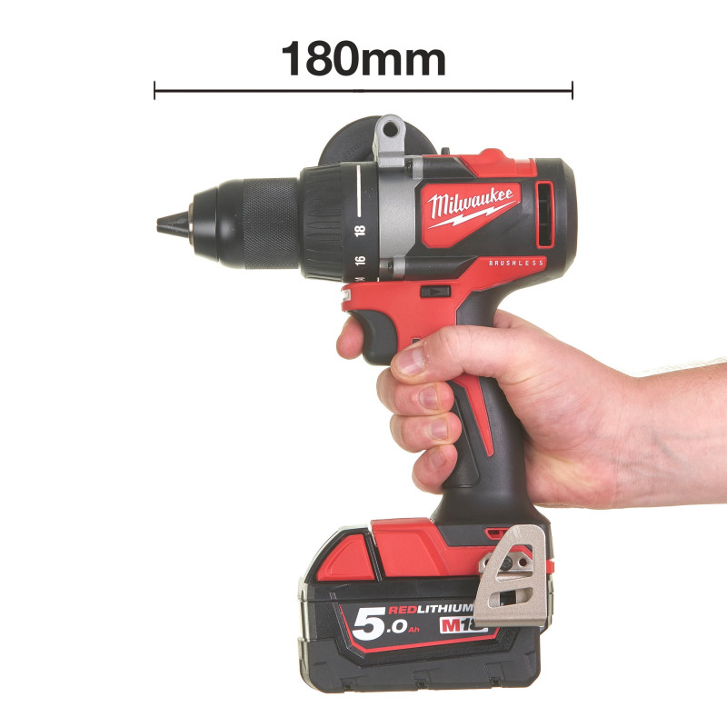 Купити Дриль-шуруповерт акумуляторний безщітковий MILWAUKEE, M18 BLDD2-502X, 82Нм (зарядний пристрій М12-18 FС, 2 акумулятори М18 В5 5Аг, кліпса для ременя, HDкейс). Офіційний магазин Мілвокі Україна, фірмова гарантія з доставкою по Украіні