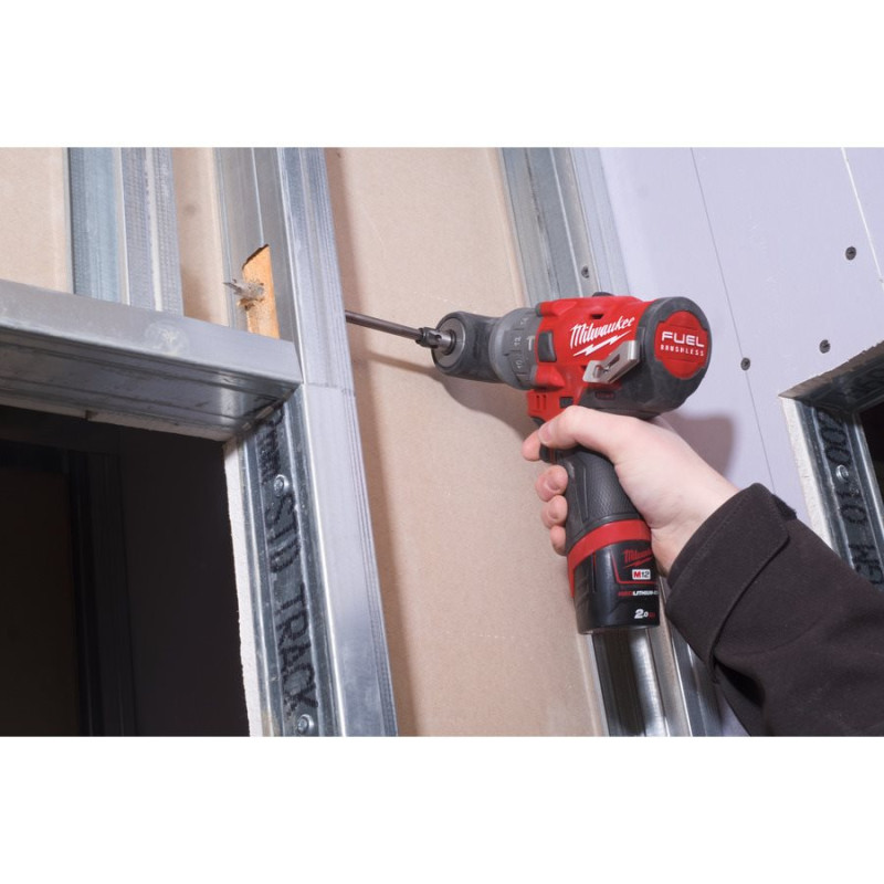 Купити Дриль-шурупокрут з ударом акумуляторний MILWAUKEE, M12 FPDX-0, 37Нм (каркас), картонне пакування. Офіційний магазин Мілвокі Україна, фірмова гарантія з доставкою по Украіні
