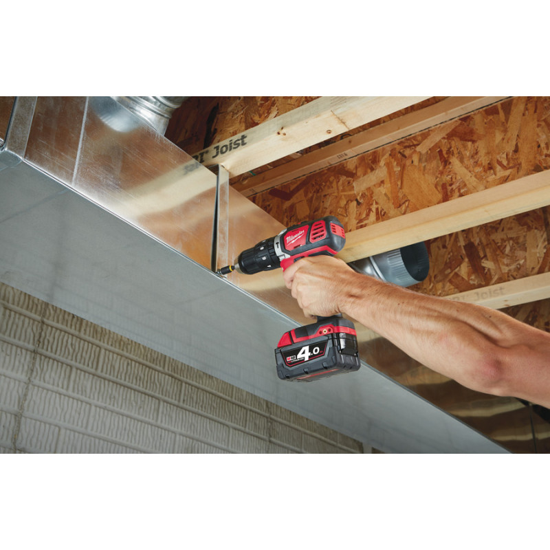 Купити Дриль-шуруповерт з ударом акумуляторний MILWAUKEE M18 BPD-0, 50Нм (каркас, картонне пакування). Офіційний магазин Мілвокі Україна, фірмова гарантія з доставкою по Украіні