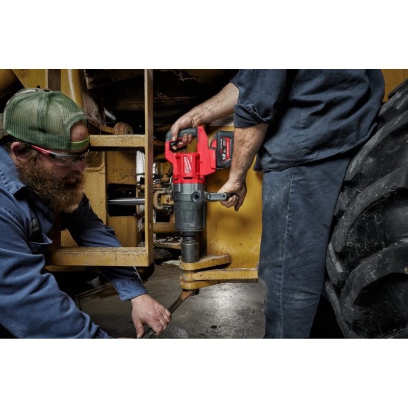 Купити Гайковерт акумуляторний безщітковий 1'' MILWAUKEE, M18 ONEFHIWF1DS-0C, 2711Нм, з кільцем (каркас, кейс). Офіційний магазин Мілвокі Україна, фірмова гарантія з доставкою по Украіні