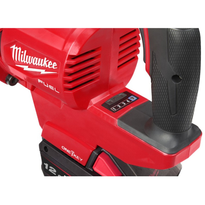 Купити Гайковерт акумуляторний безщітковий 1'' MILWAUKEE, M18 ONEFHIWF1DS-121C, 2711Нм (зарядний пристрій M12-18 FC, 1 акумулятор FB12 12 Аг, кейс). Офіційний магазин Мілвокі Україна, фірмова гарантія з доставкою по Украіні