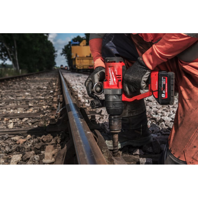 Купити Гайковерт акумуляторний безщітковий 1'' MILWAUKEE, M18 ONEFHIWF1-0X, 2400Нм, з кільцем (каркас, HD кейс). Офіційний магазин Мілвокі Україна, фірмова гарантія з доставкою по Украіні