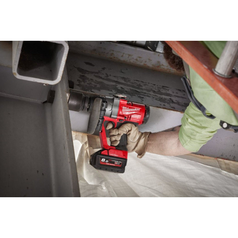Купити Гайковерт акумуляторний безщітковий 1'' MILWAUKEE, M18 ONEFHIWF1-0X, 2400Нм, з кільцем (каркас, HD кейс). Офіційний магазин Мілвокі Україна, фірмова гарантія з доставкою по Украіні