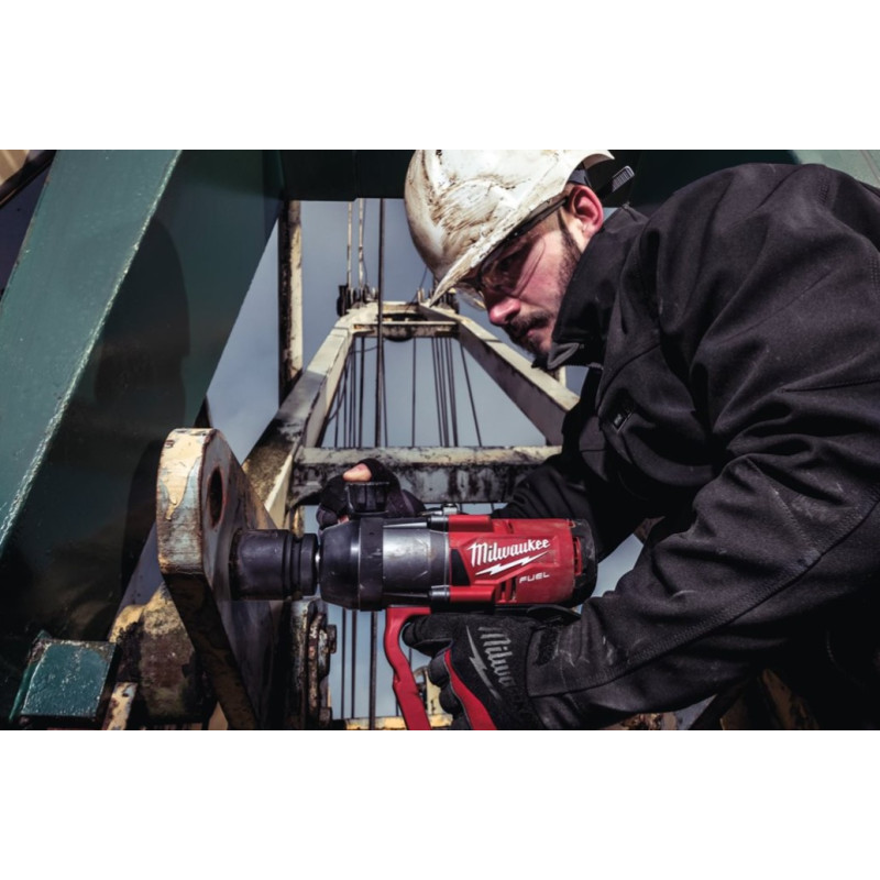Купити Гайковерт акумуляторний безщітковий 1'' MILWAUKEE, M18 ONEFHIWF1-0X, 2400Нм, з кільцем (каркас, HD кейс). Офіційний магазин Мілвокі Україна, фірмова гарантія з доставкою по Украіні
