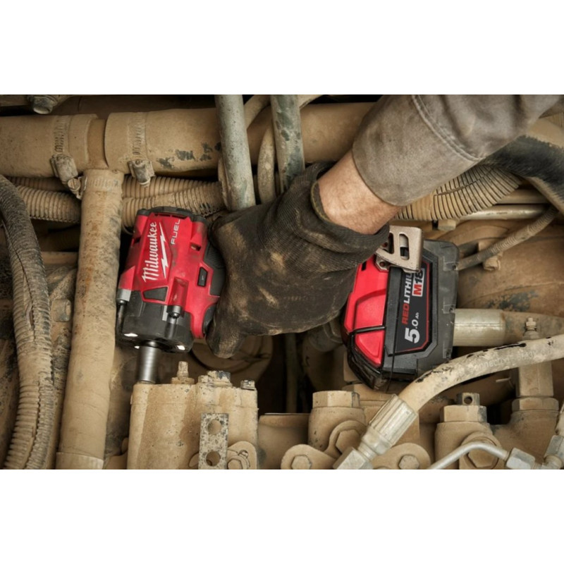 Купити Гайковерт акумуляторний безщітковий 1/2'' MILWAUKEE, M18 FIW2P12-0X, 339Нм, з піном (каркас, кліпса для реміня, HDкейс). Офіційний магазин Мілвокі Україна, фірмова гарантія з доставкою по Украіні