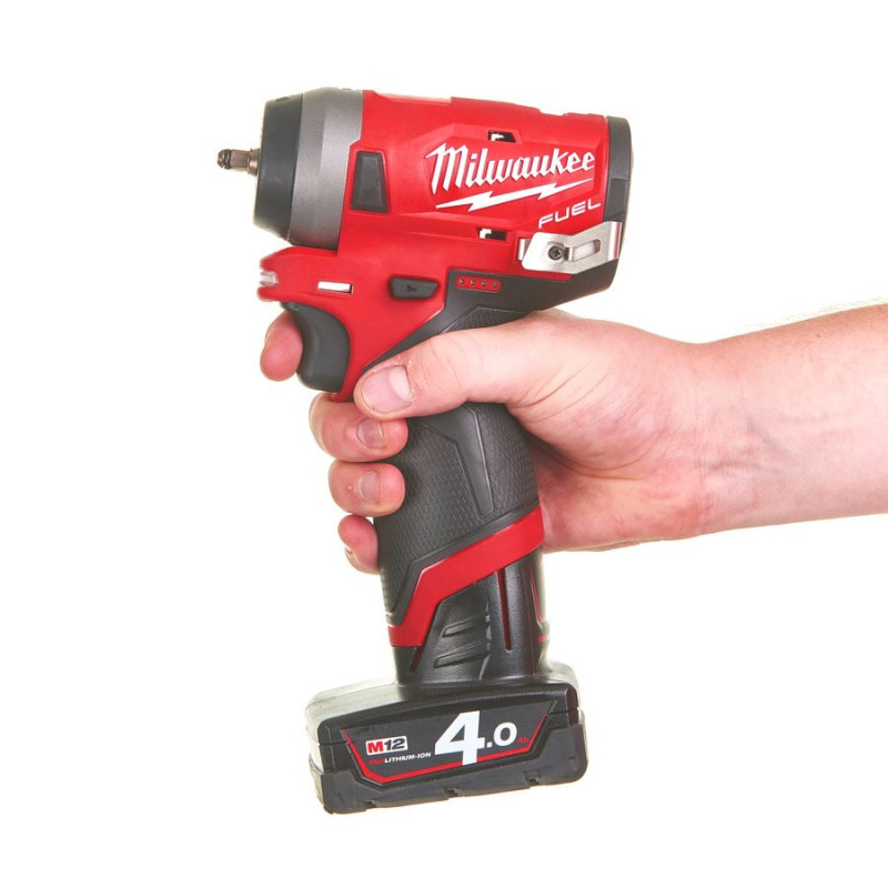 Купити Гайковерт акумуляторний безщітковий 1/4'' MILWAUKEE, M12 FIW14-0, 136Нм, з кільцем (каркас, кліпса для ременя, картонне пакування). Офіційний магазин Мілвокі Україна, фірмова гарантія з доставкою по Украіні