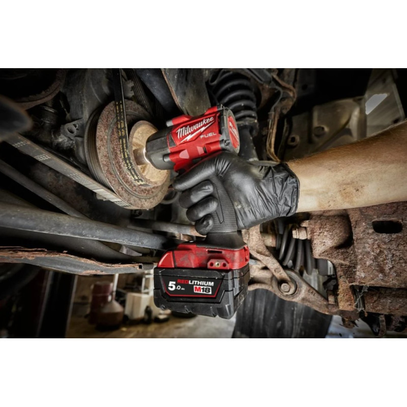 Купити Гайковерт акумуляторний безщітковий 3/8'' MILWAUKEE, М18 FMTIW2F38-0X, 813Нм, з кільцем (каркас, кліпса для реміня, HDкейс). Офіційний магазин Мілвокі Україна, фірмова гарантія з доставкою по Украіні