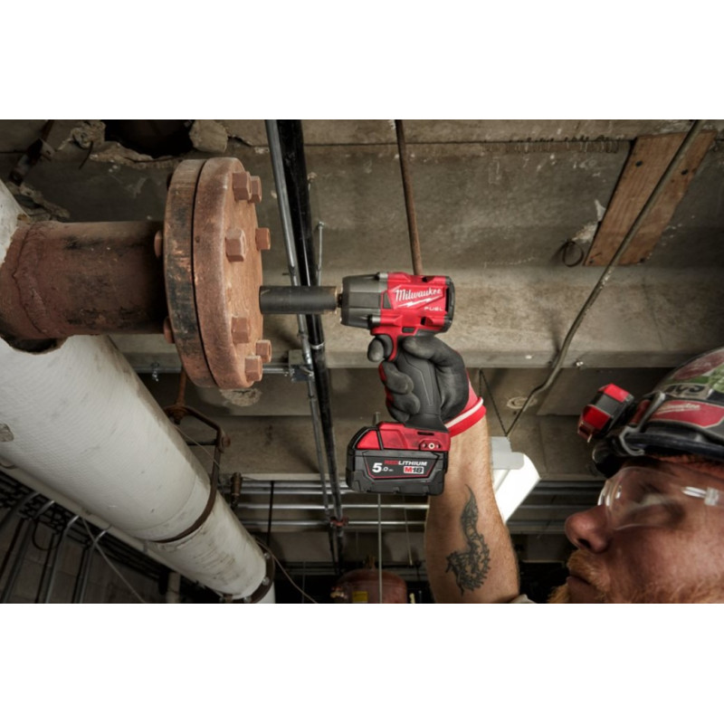 Купити Гайковерт акумуляторний безщітковий 3/8'' MILWAUKEE, М18 FMTIW2F38-0X, 813Нм, з кільцем (каркас, кліпса для реміня, HDкейс). Офіційний магазин Мілвокі Україна, фірмова гарантія з доставкою по Украіні
