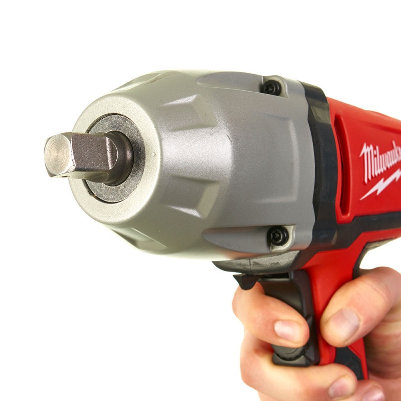 Купити Гайковерт 1/2'' MILWAUKEE, IPWE 400 R, 725Вт (400Нм) (картонне пакування). Офіційний магазин Мілвокі Україна, фірмова гарантія з доставкою по Украіні