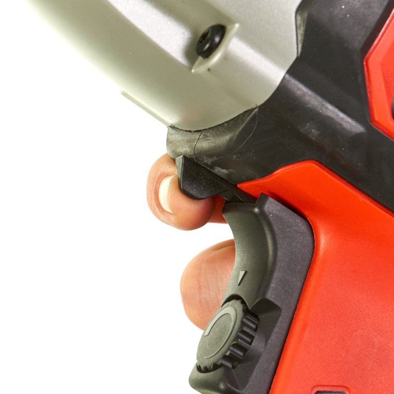 Купити Гайковерт 1/2'' MILWAUKEE, IPWE 400 R, 725Вт (400Нм) (картонне пакування). Офіційний магазин Мілвокі Україна, фірмова гарантія з доставкою по Украіні