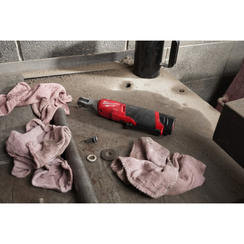 Купити Гайковерт-трещітка кутовий акумуляторний безщітковий 1/4'' MILWAUKEE, M12 FHIR14-0, 47Нм (каркас, картонне пакування). Офіційний магазин Мілвокі Україна, фірмова гарантія з доставкою по Украіні