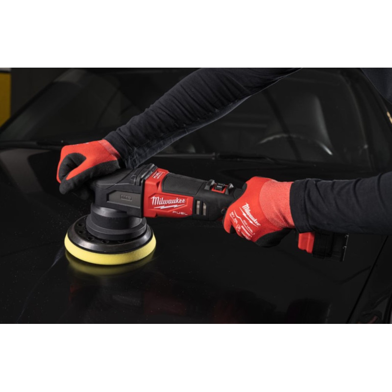 Купити Машина полірувальна ексцентрикова акумуляторна безщіткова MILWAUKEE, M18 FUEL FROP21-502X, діаметр 150мм (зарядний пристрій M12-18 FC, 2 акумулятори М18 В5 5Аг, HDкейс). Офіційний магазин Мілвокі Україна, фірмова гарантія з доставкою по Украіні