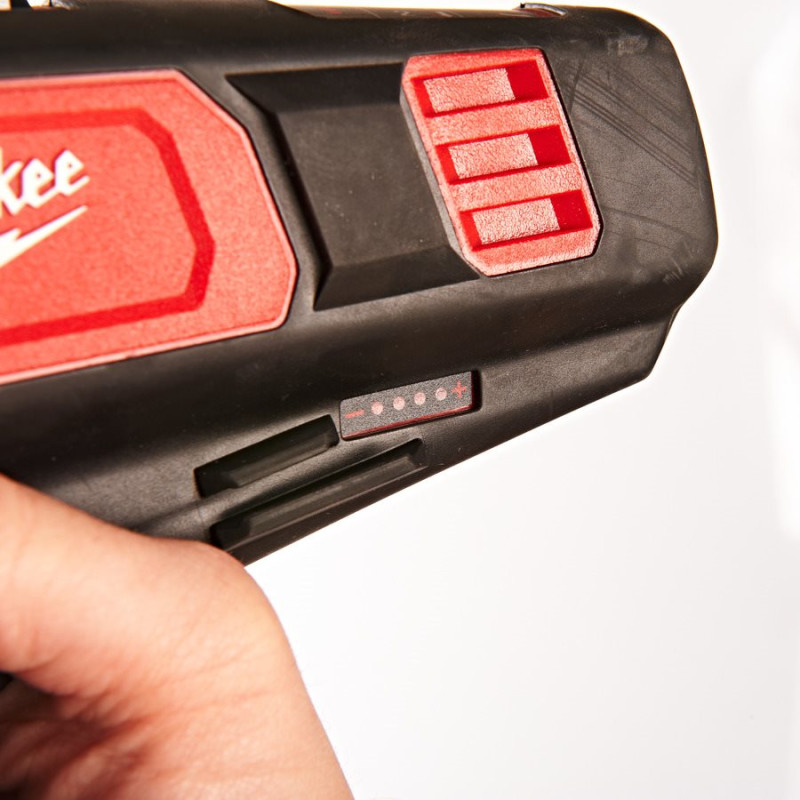 Купити Кабелеріз акумуляторний MILWAUKEE, M12 CC-0, до 32мм (каркас, картонне пакування). Офіційний магазин Мілвокі Україна, фірмова гарантія з доставкою по Украіні