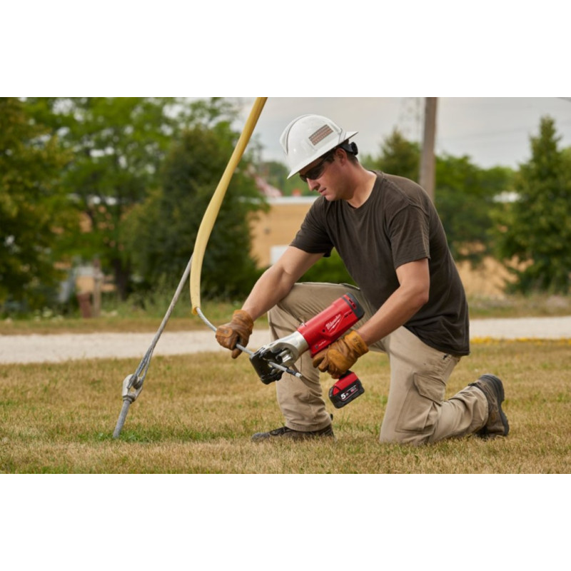 Купити Кабелеріз гідравлічний акумуляторний MILWAUKEE, M18 HCC45-522C (зарядний пристрій M12-18 FC, 1 акумулятор М18 В2 2Аг, 1 акумулятор М18 В5 5Аг, кейс). Офіційний магазин Мілвокі Україна, фірмова гарантія з доставкою по Украіні