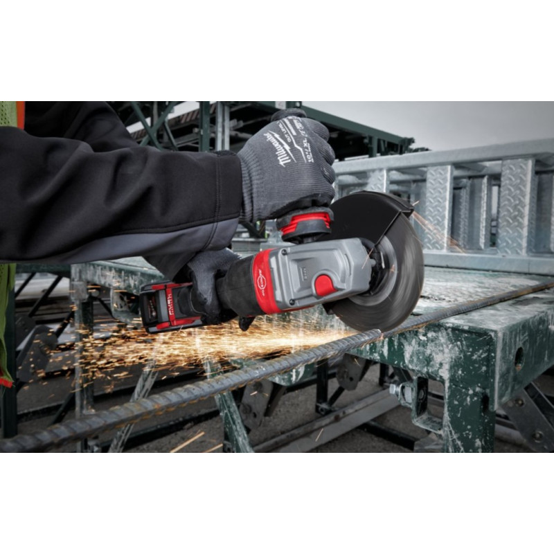 Купити Кутошліфувальна машина акумуляторна MILWAUKEE M18FHSAG125XPDB-0. Офіційний магазин Мілвокі Україна, фірмова гарантія з доставкою по Украіні