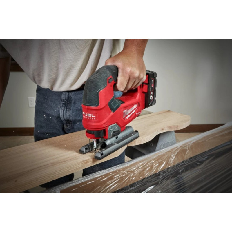 Купити Лобзик акумуляторний MILWAUKEE, M18 FJS-0X (каркас. полотно, адаптер, кожух, насадка, накладка підошви, HDкейс). Офіційний магазин Мілвокі Україна, фірмова гарантія з доставкою по Украіні
