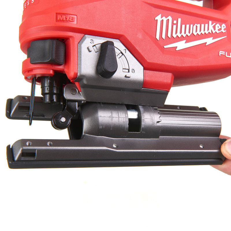 Купити Лобзик акумуляторний MILWAUKEE, M18 FJS-502X (зарядний пристрій M12-18 FC, 2 акумулятори М18 В5 5Аг, аксесуари, HDкейс). Офіційний магазин Мілвокі Україна, фірмова гарантія з доставкою по Украіні