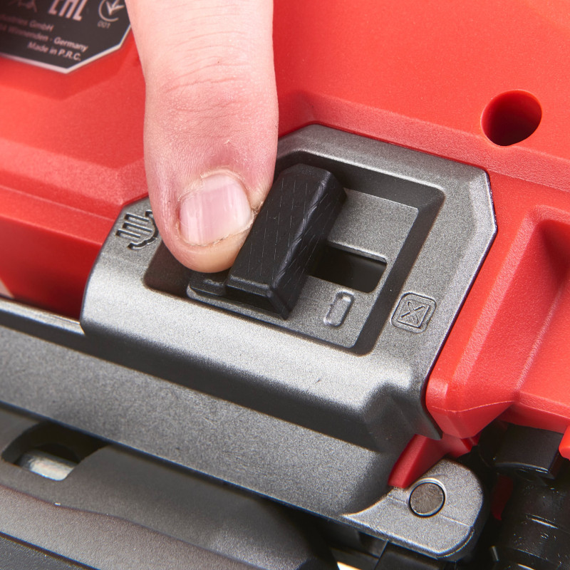 Купити Лобзик акумуляторний MILWAUKEE, M18 FJS-502X (зарядний пристрій M12-18 FC, 2 акумулятори М18 В5 5Аг, аксесуари, HDкейс). Офіційний магазин Мілвокі Україна, фірмова гарантія з доставкою по Украіні