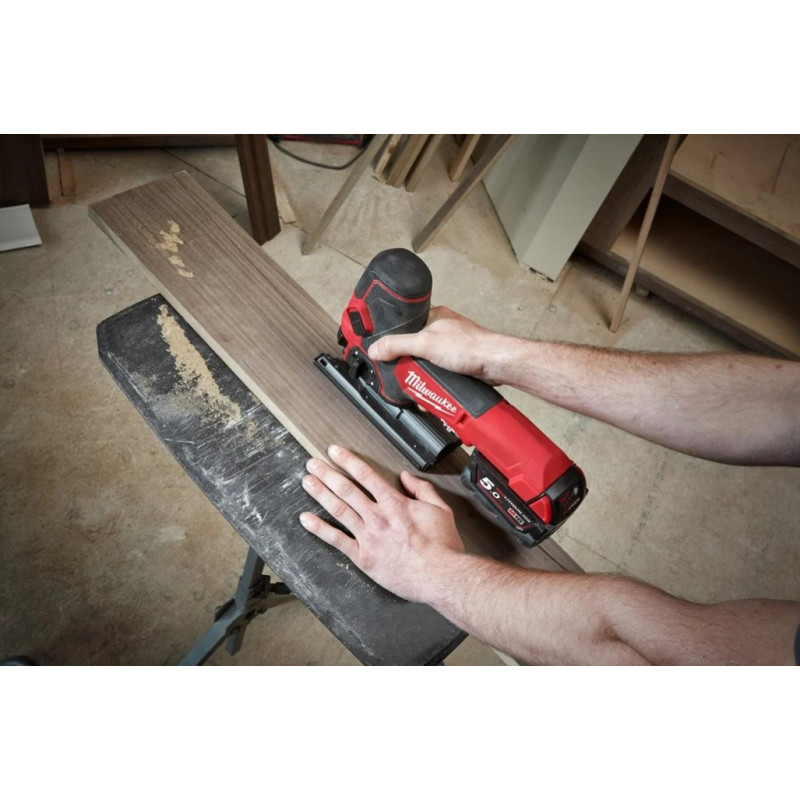 Купити Пила лобзикова акумуляторна безщіткова MILWAUKEE M18 FBJS-0X (каркас, аксесуари, HDкейс). Офіційний магазин Мілвокі Україна, фірмова гарантія з доставкою по Украіні