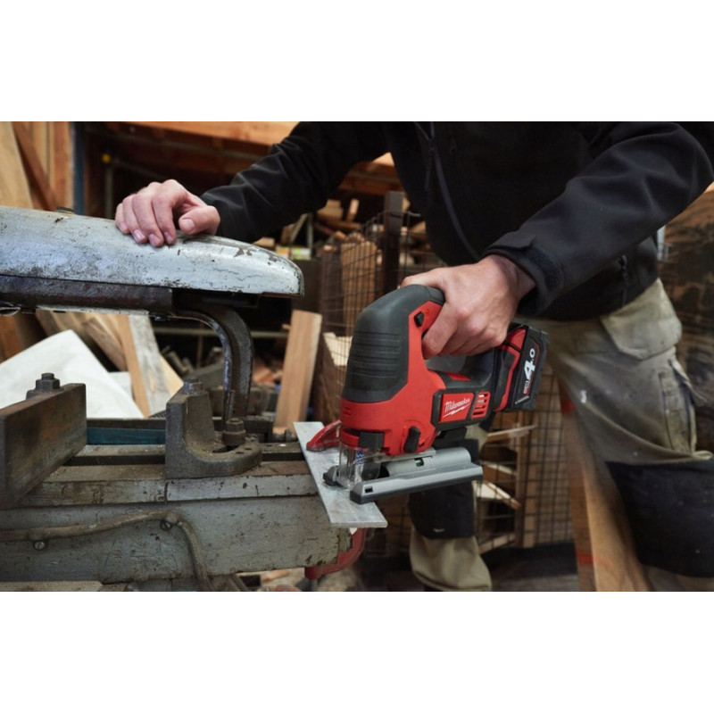 Купити Лобзик акумуляторний MILWAUKEE, M18 BJS-0X (каркас. полотно, адаптер, кожух, насадка, накладка підошви, HDкейс). Офіційний магазин Мілвокі Україна, фірмова гарантія з доставкою по Украіні