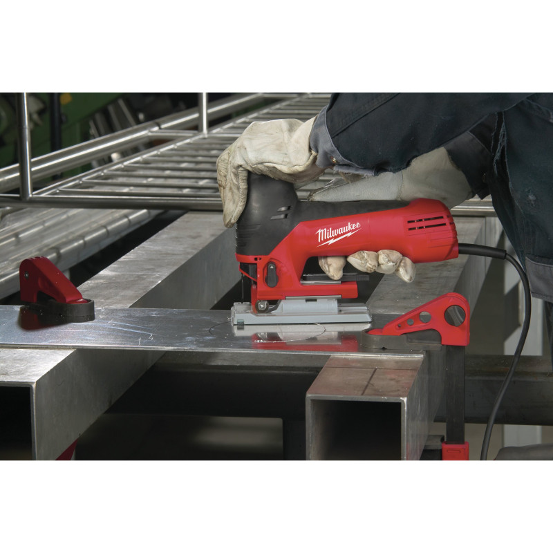 Купити Лобзик MILWAUKEE JS 120 з грибоподібною рукояткою 4933381680. Офіційний магазин Мілвокі Україна, фірмова гарантія з доставкою по Украіні