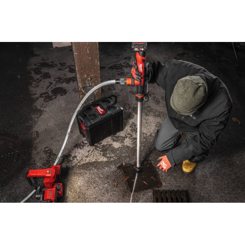Купити Насос для перекачування рідини акумуляторний MILWAUKEE, M12 BSWP-601 (зарядний пристрій С12 С, 1 акумулятор М12 В6 6Аг). Офіційний магазин Мілвокі Україна, фірмова гарантія з доставкою по Украіні