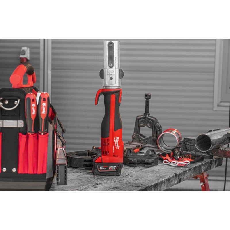 Купити Обтискач гідравлічний акумуляторний для труб MILWAUKEE, M18B LHPTXL-502C XL (зарядний пристрій M12-18 FC, 2 акумулятори М18 В5 5Аг, кейс). Офіційний магазин Мілвокі Україна, фірмова гарантія з доставкою по Украіні