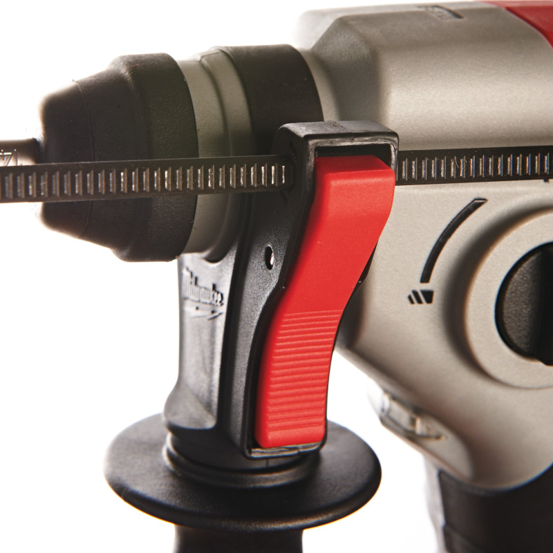 Купити Компактный аккумуляторный перфоратор MILWAUKEE SDS-Plus M18 BH-402C 4933443330. Офіційний магазин Мілвокі Україна, фірмова гарантія з доставкою по Украіні