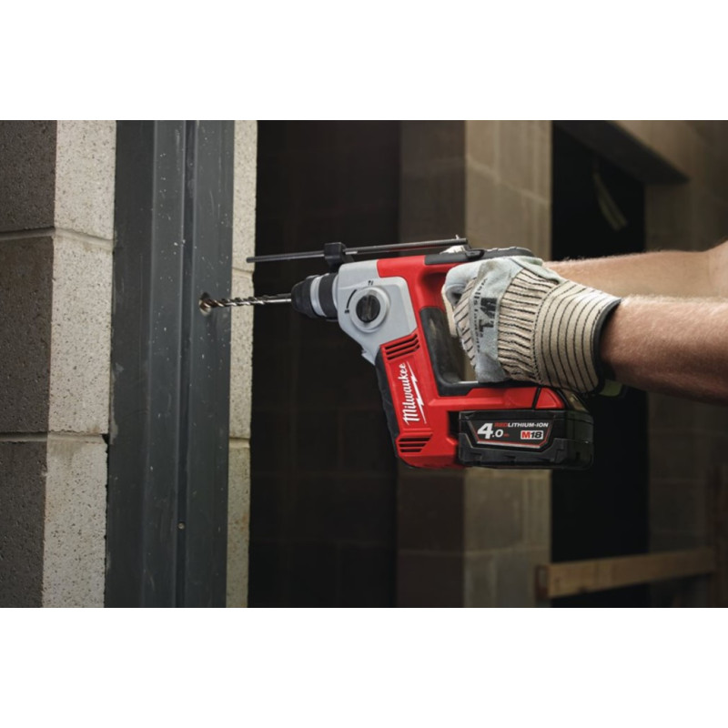 Купити Компактный аккумуляторный перфоратор MILWAUKEE SDS-Plus M18 BH-402C 4933443330. Офіційний магазин Мілвокі Україна, фірмова гарантія з доставкою по Украіні