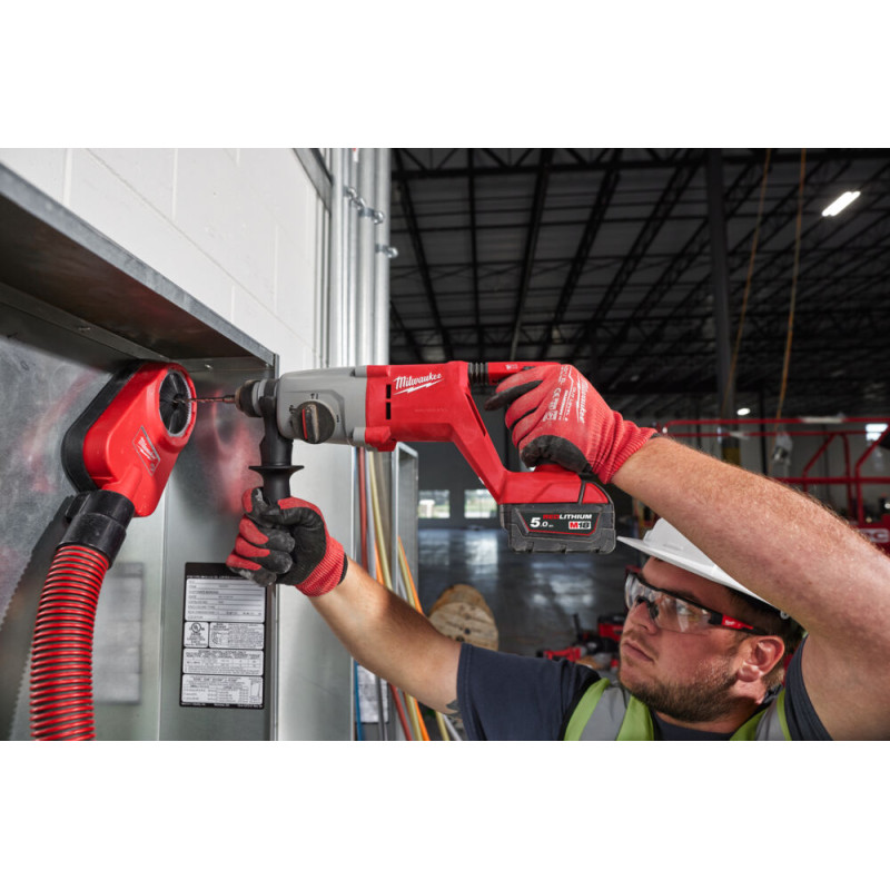 Купити Перфоратор акумуляторний безщітковий SDS-PLUS MILWAUKEE, M18 BLHACD26-402X, 2,6Дж (зарядний пристрій М12-18 С, 2 акумулятори М18 В5 5Аг, бічна рукоять, обмежувач глибини, HD кейс). Офіційний магазин Мілвокі Україна, фірмова гарантія з доставкою по Украіні