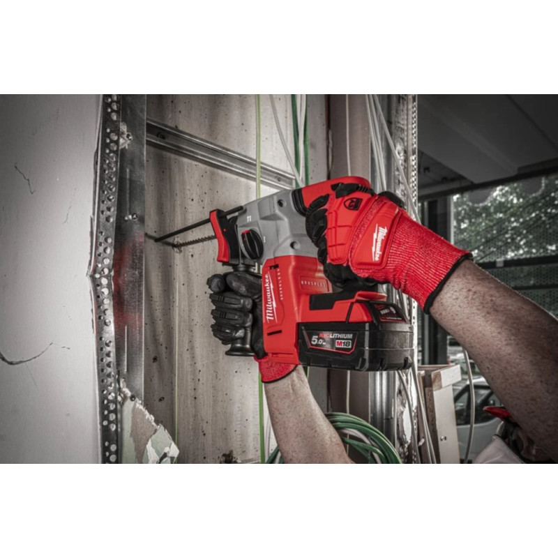 Купити Перфоратор акумуляторний безщітковий SDS-PLUS MILWAUKEE, M18 BLH-0, 2,3Дж (каркас, бічна рукоять, обмежувач глибини, картонне пакування). Офіційний магазин Мілвокі Україна, фірмова гарантія з доставкою по Украіні