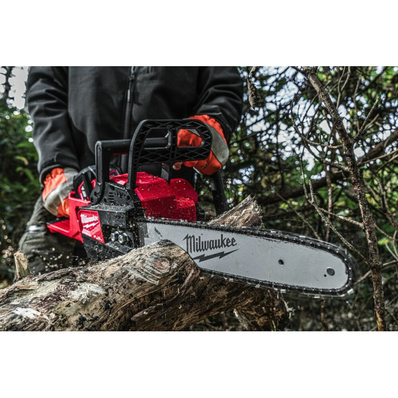 Купити Пила ланцюгова акумуляторна безщіткова MILWAUKEE, M18 FCHS35-0, шина 35см (каркас, ключ, чохол, ланцюг, мастило для ланцюга 75мл, картонне пакуванння). Офіційний магазин Мілвокі Україна, фірмова гарантія з доставкою по Украіні
