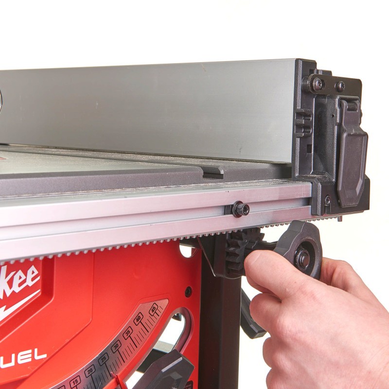 Купити Пила настільно-циркулярна акумуляторна безщіткова MILWAUKEE, M18 FTS210-0 (каркас, аксесуари, картонне пакування). Офіційний магазин Мілвокі Україна, фірмова гарантія з доставкою по Украіні