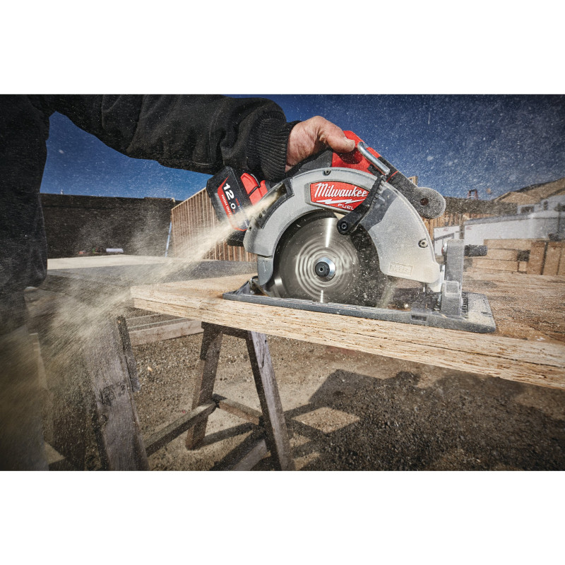 Купити Пила дискова ручна акумуляторна MILWAUKEE, M18 FCS66-0, діаметр 190мм (каркас). Офіційний магазин Мілвокі Україна, фірмова гарантія з доставкою по Украіні