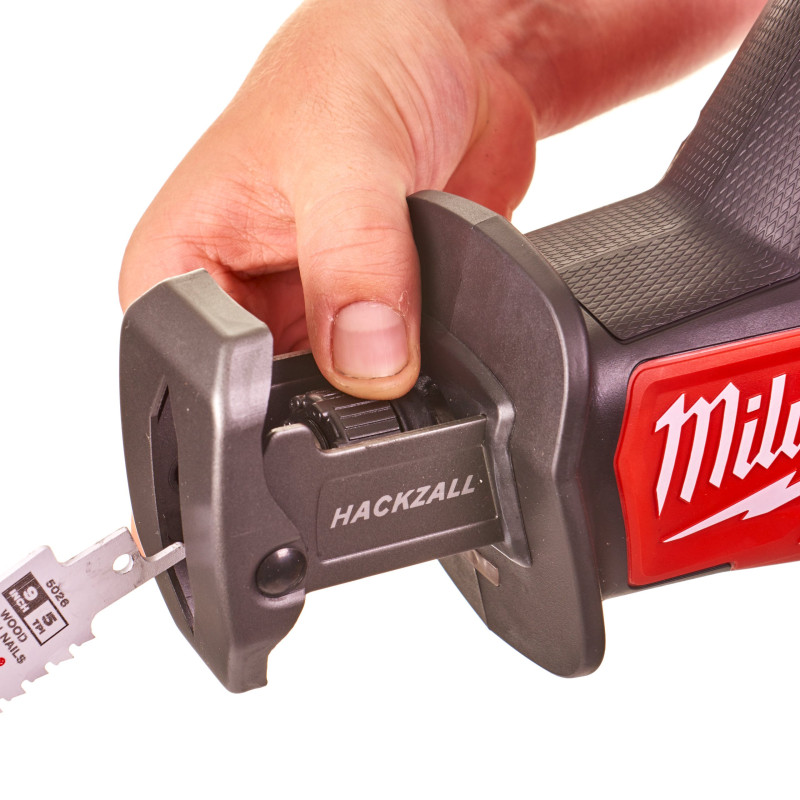 Купити Пила шабельна акумуляторна MILWAUKEE, M18 FHZ-502X (зарядий пристрій M12-18 FC, 2 акумулятори М18 В5 5Аг, полотно, HDкейс). Офіційний магазин Мілвокі Україна, фірмова гарантія з доставкою по Украіні