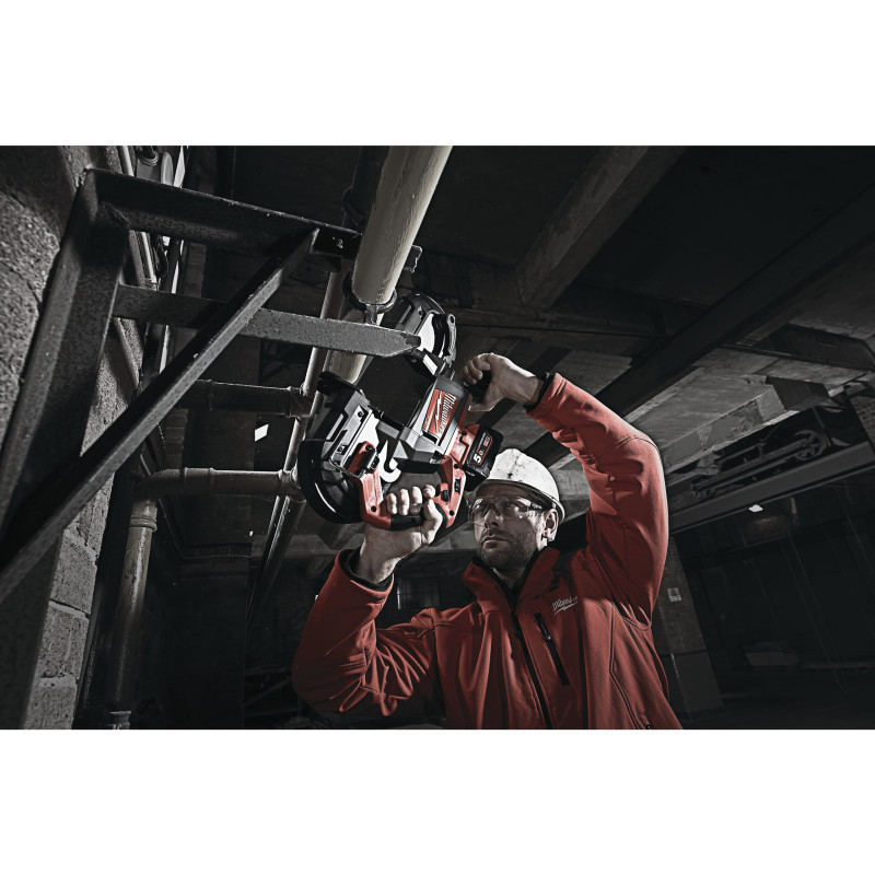 Купити Пила стрічкова акумуляторна MILWAUKEE, M18 CBS125-502C (зарядний пристрій М12-18 FC, 2 акумулятори М18 В5 5Аг, кейс). Офіційний магазин Мілвокі Україна, фірмова гарантія з доставкою по Украіні
