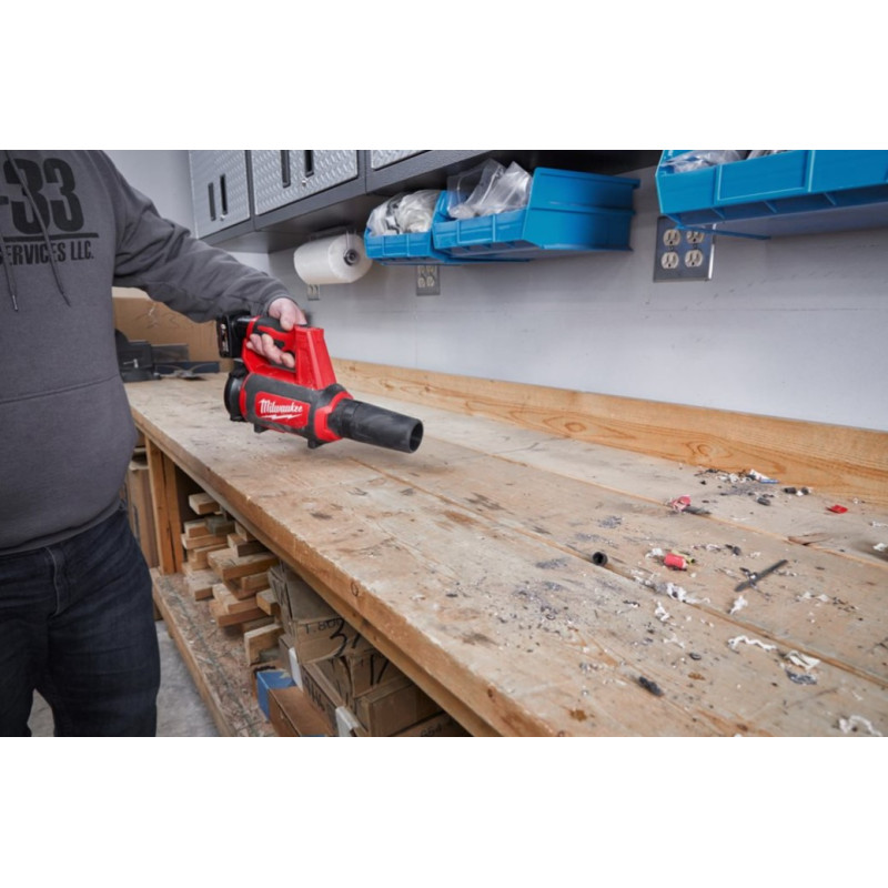 Купити Повітродувка акумуляторна MILWAUKEE M12 BBL-0 (каркас). Офіційний магазин Мілвокі Україна, фірмова гарантія з доставкою по Украіні