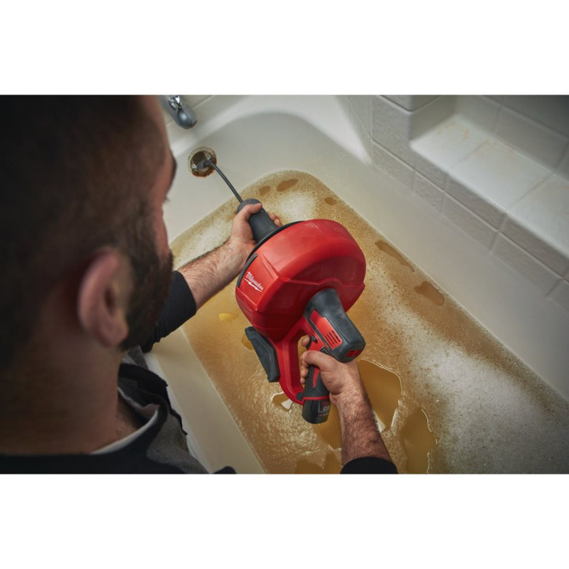 Купити Машина прочистна акумуляторна MILWAUKEE, M12 BDC6-202C, трос 6м (зарядний пристрій С12 С , 2 акумулятори М12 В2 2Аг, відро, картонне пакування). Офіційний магазин Мілвокі Україна, фірмова гарантія з доставкою по Украіні