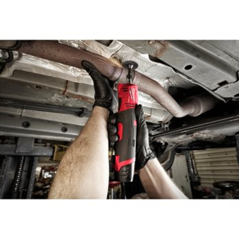 Купити Шліфмашина пряма цангова акумуляторна безщіткова MILWAUKEE, M12 FDGS-422B (зарядний пристрій С12 С, 1 акумулятор М12 В2 2Аг, 1 акумулятор М12 В4 4Аг,  цангі 6 та 8мм, сумка). Офіційний магазин Мілвокі Україна, фірмова гарантія з доставкою по Украіні