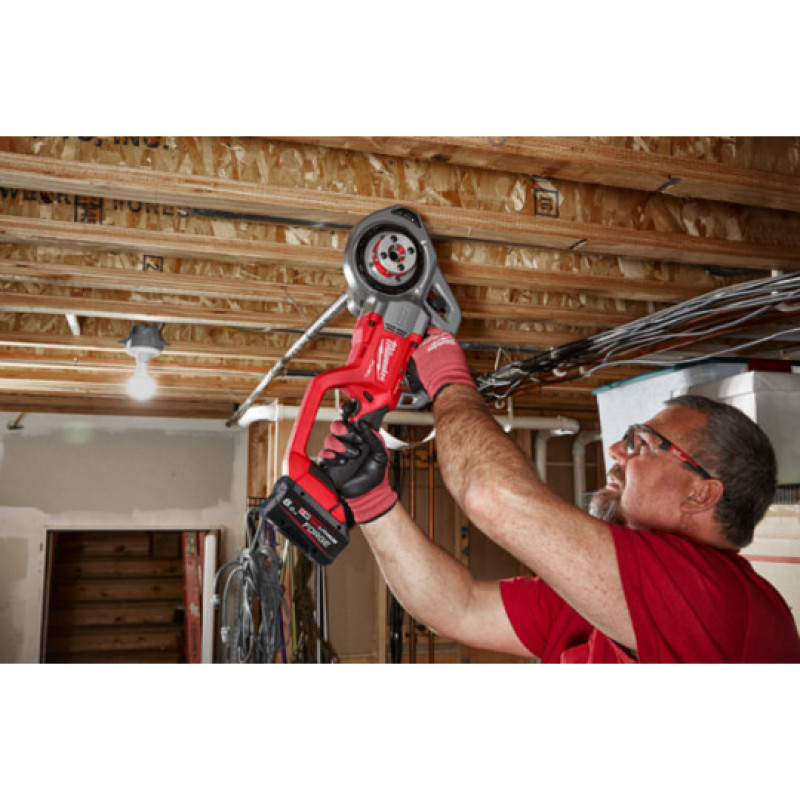 Купити Інструмент різьбонарізний акумуляторний безщітковий MILWAUKEE M18 FPT114-802C (зарядний пристрій M12-18 FC, 2 акумулятори FB8 8Аг, кейс). Офіційний магазин Мілвокі Україна, фірмова гарантія з доставкою по Украіні