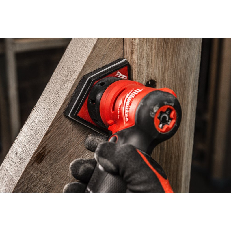 Купити Шліфмашина вібраційна акумуляторна безщіткова MILWAUKEE, M12 FDSS-422X (зарядний пристрій С12 С, 1 акумулятор М12 В2 2Аг, 1 акумулятор М12 В4 4Аг, HDкейс). Офіційний магазин Мілвокі Україна, фірмова гарантія з доставкою по Украіні