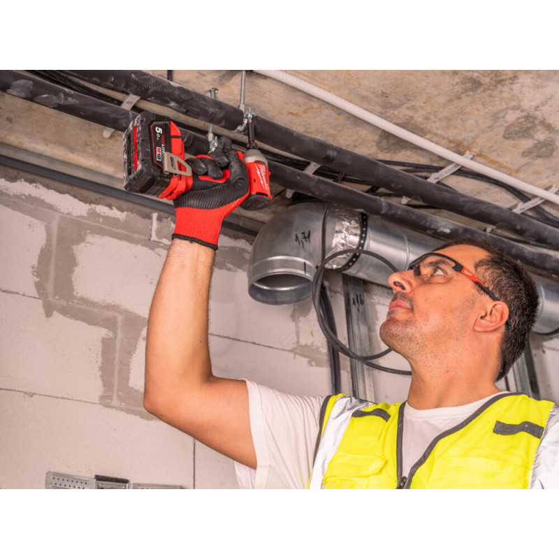 Купити Шуруповерт ударний акумуляторний безщітковий MILWAUKEE M18 BLIDRCMC-402C (190Нм) (+ заряд.пристрій, 2 акум., HD кейс) + жилетка. Офіційний магазин Мілвокі Україна, фірмова гарантія з доставкою по Украіні