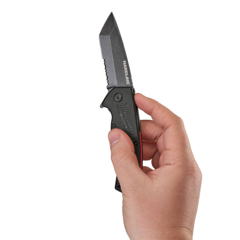 Купити Ніж складний HARDLINE Serrated MILWAUKEE з серейторним лезом 75мм. Офіційний магазин Мілвокі Україна, фірмова гарантія з доставкою по Украіні