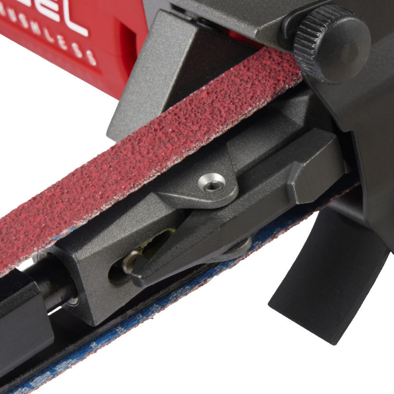 Купити Шліфмашина стрічкова акумуляторна безщіткова MILWAUKEE, M12 FBFL10-402B, 10мм (зарядний пристрій С12 С, 2 акумулятори М12 В4 4Аг, 2 стрічки 60, сумка). Офіційний магазин Мілвокі Україна, фірмова гарантія з доставкою по Украіні
