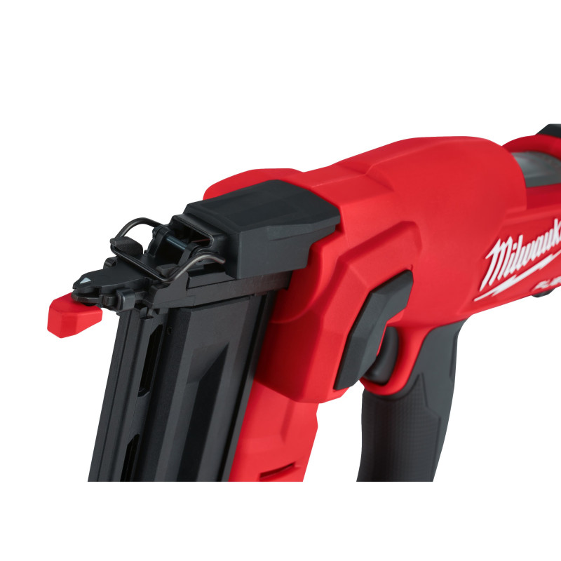 Купити Пістолет цвяхозабивний акумуляторний безщітковий MILWAUKEE, M18 FN18GS-202X (зарядний пристрій M12-18 FC, 2 акумулятори М18 В2 2Аг, HDкейс). Офіційний магазин Мілвокі Україна, фірмова гарантія з доставкою по Украіні